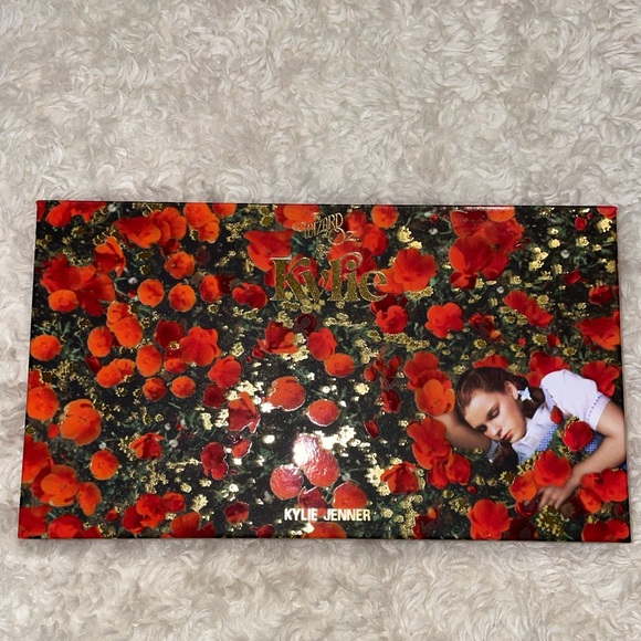 New! Kylie Cosmetics Wizard Of Oz Eye and Face Pressed Powder Palette - Picture 5 of 8